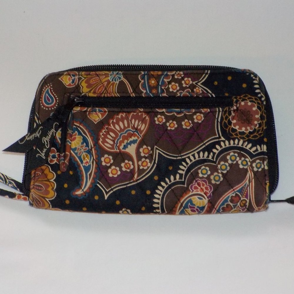 ** Vera Bradley wristlet Kensington Brown print EUC